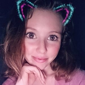 Meet your Posher, Lexie